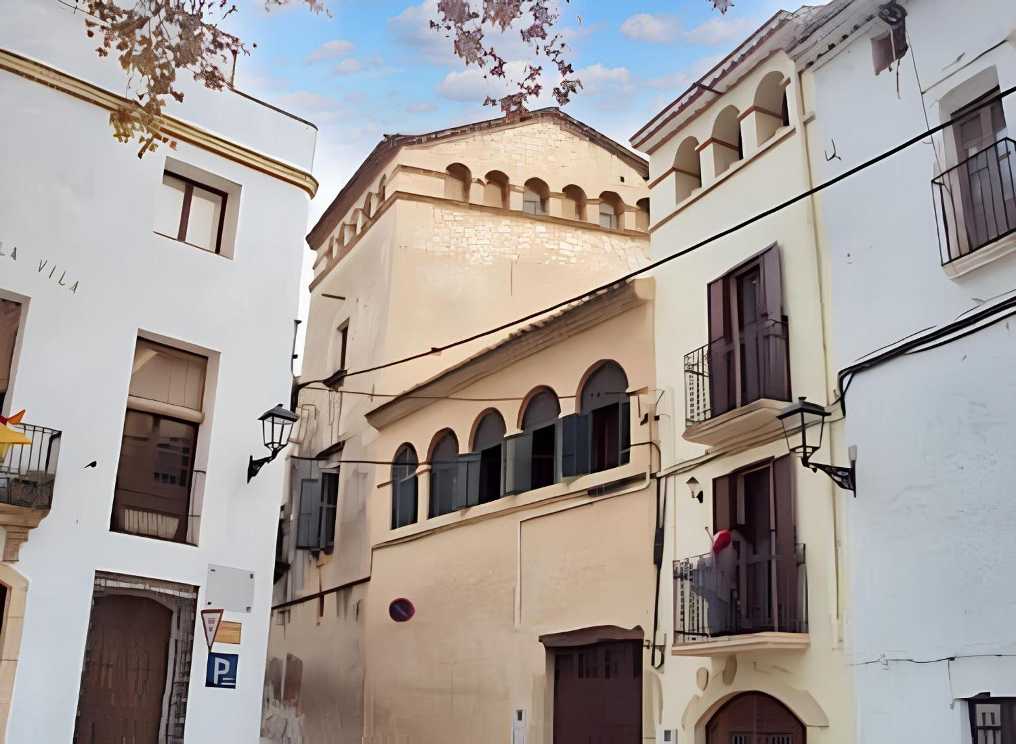 Spacious With Sea View In La Riera De Gaia *